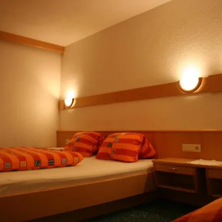 Pensjonat Haus Alpina 3*
