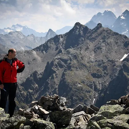 Haus Alpina Pensjonat 3*