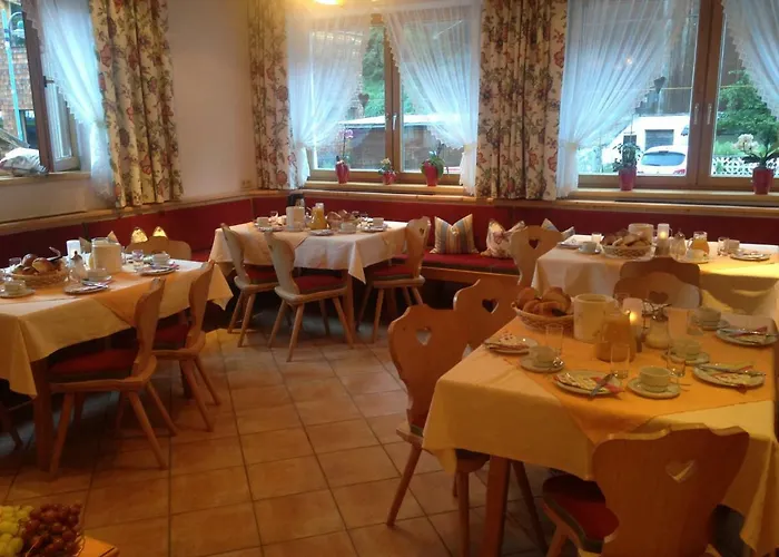 Haus Alpina Πανσιόν