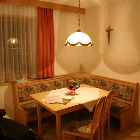 Haus Alpina Konukevi Kaunertal