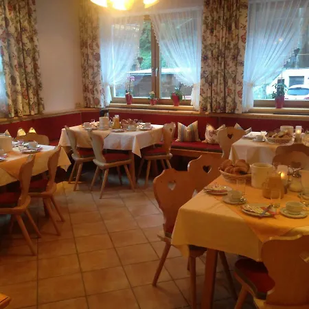 Haus Alpina Guest house